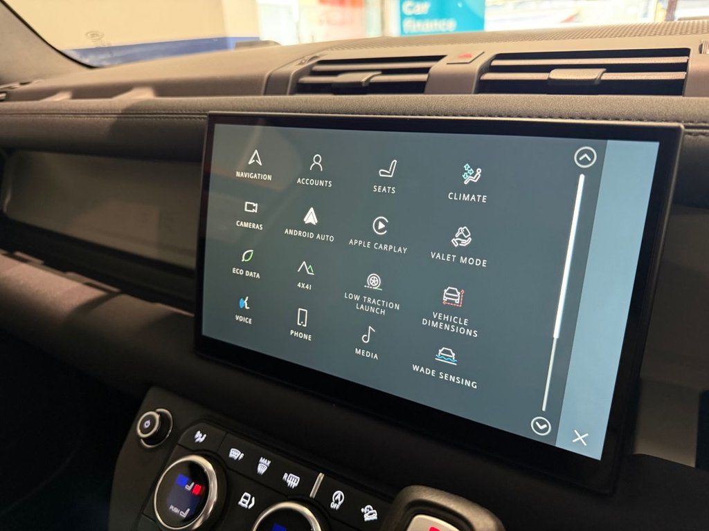 Used Land Rover Defender 2021 for sale - 78096147: Photo 15