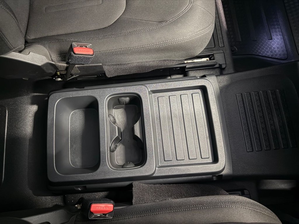 Used Land Rover Defender 2021 for sale - 78096147: Photo 16