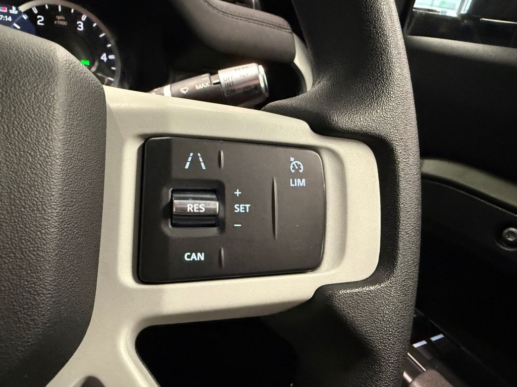 Used Land Rover Defender 2021 for sale - 78096147: Photo 18