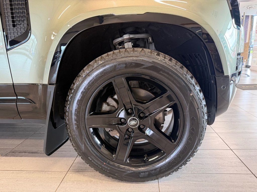 Used Land Rover Defender 2021 for sale - 78096147: Photo 21