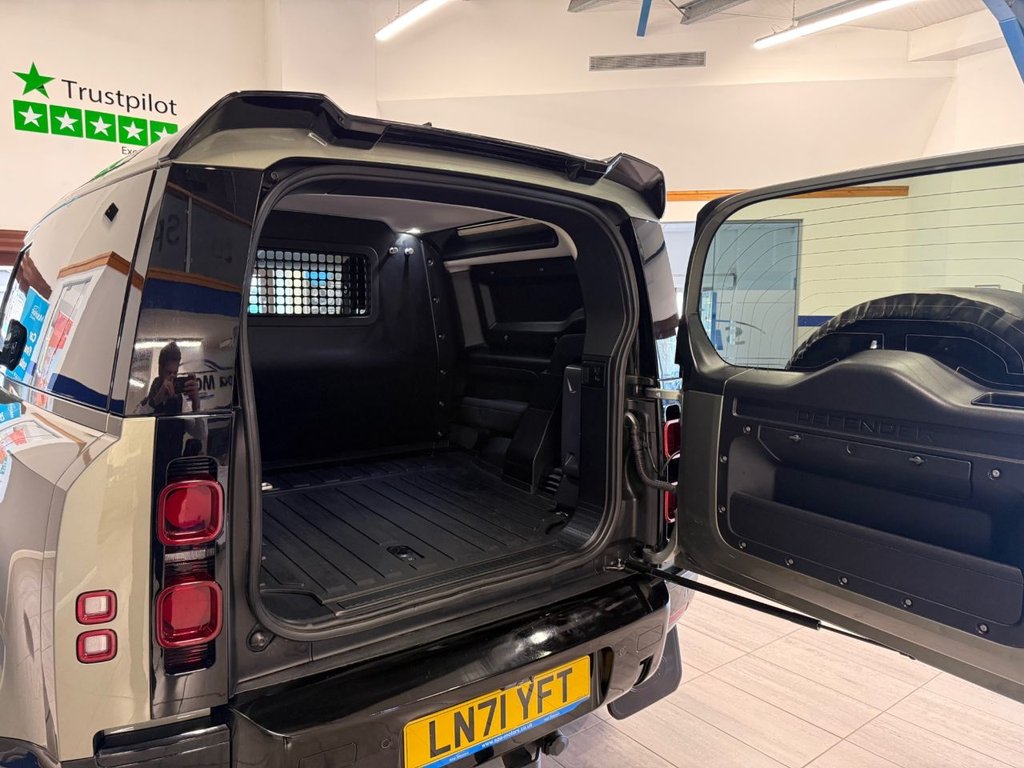 Used Land Rover Defender 2021 for sale - 78096147: Photo 24