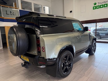 Used Land Rover Defender 2021 for sale - 78096147: Photo