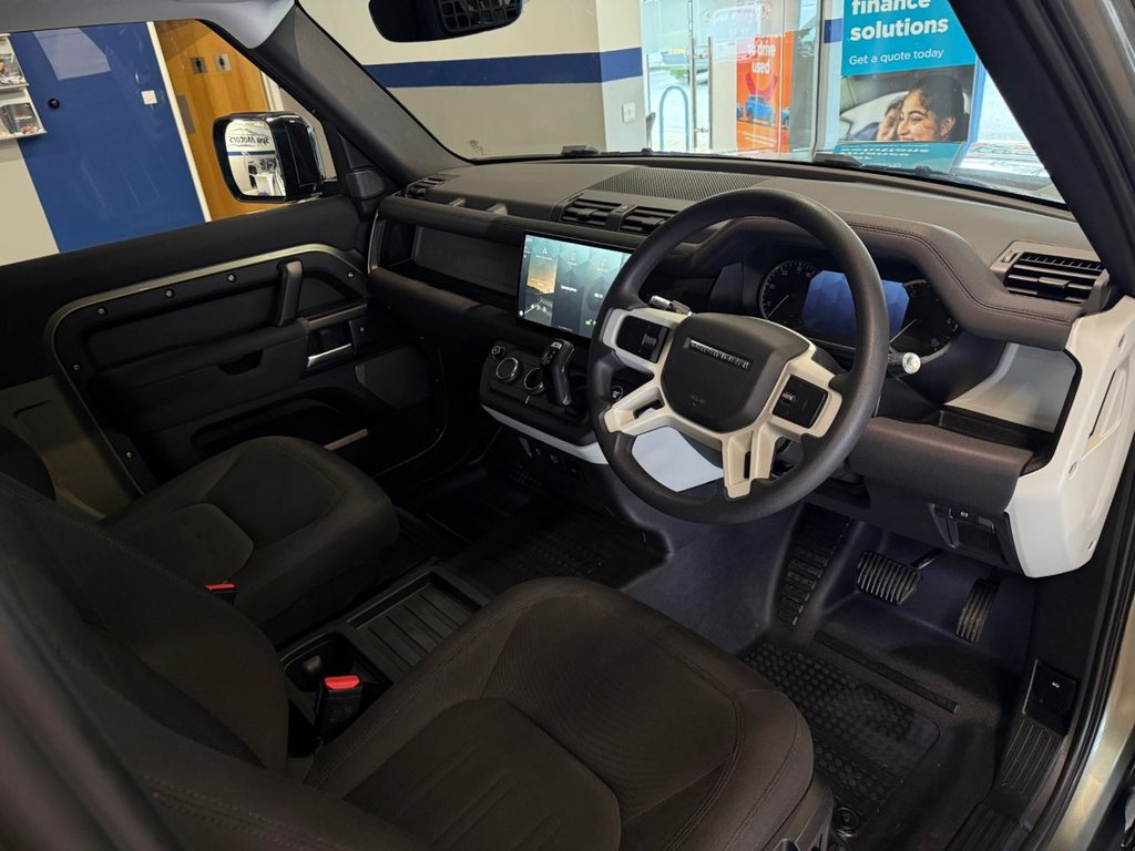Used Land Rover Defender 2021 for sale - 78096147: Photo 9
