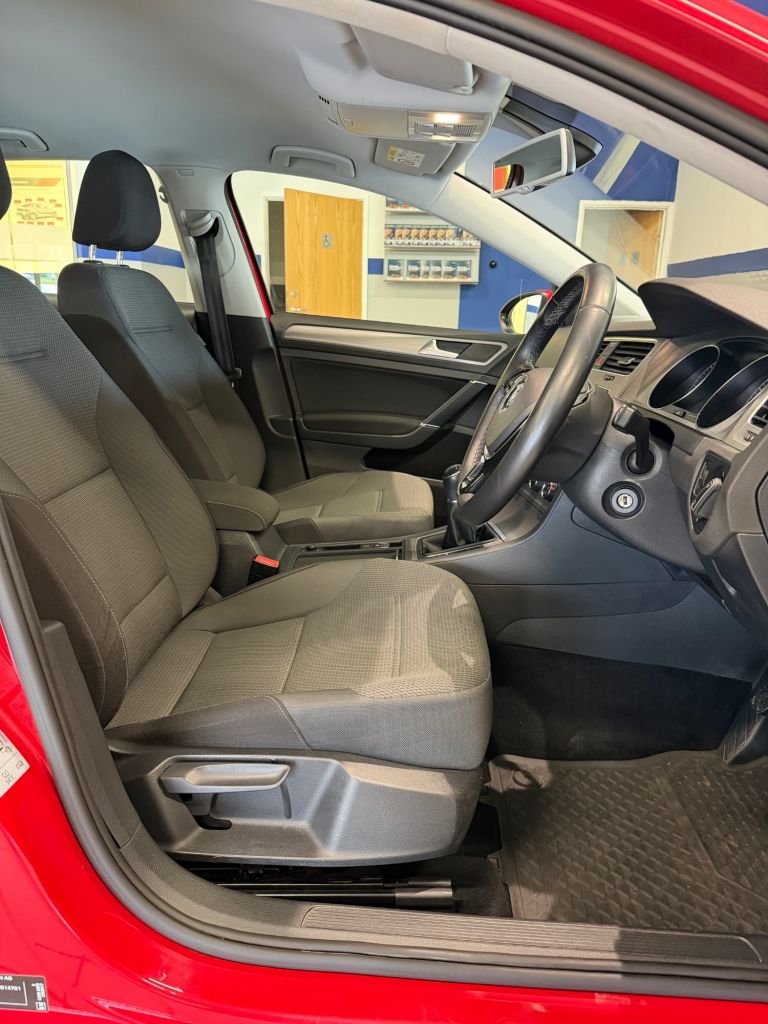 Used Volkswagen Golf 2016 for sale - 77200361: Photo 10