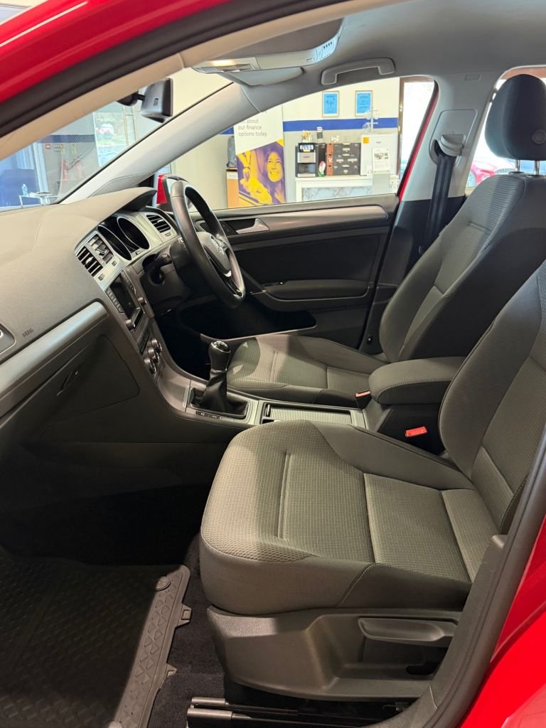 Used Volkswagen Golf 2016 for sale - 77200361: Photo 23