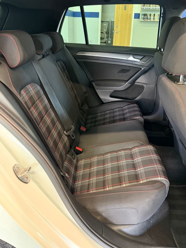 Used Volkswagen Golf 2019 for sale - 77747945: Photo 19