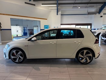 Used Volkswagen Golf 2019 for sale - 77747945: Photo