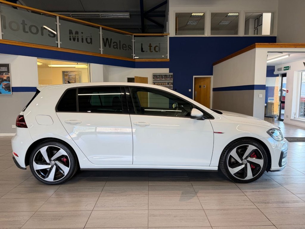 Used Volkswagen Golf 2019 for sale - 77747945: Photo 8