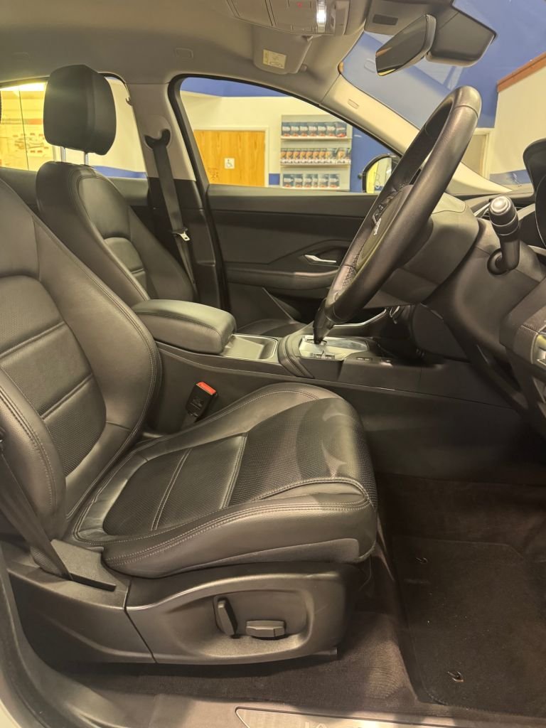 Used Jaguar E-Pace 2019 for sale - 76395774: Photo 10