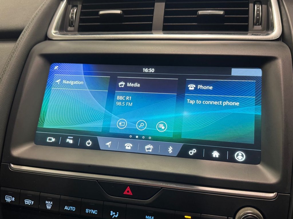 Used Jaguar E-Pace 2019 for sale - 76395774: Photo 18