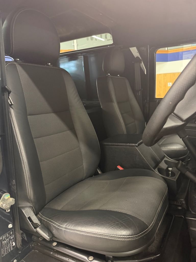 Used Land Rover Defender 2015 for sale - 77171976: Photo 10