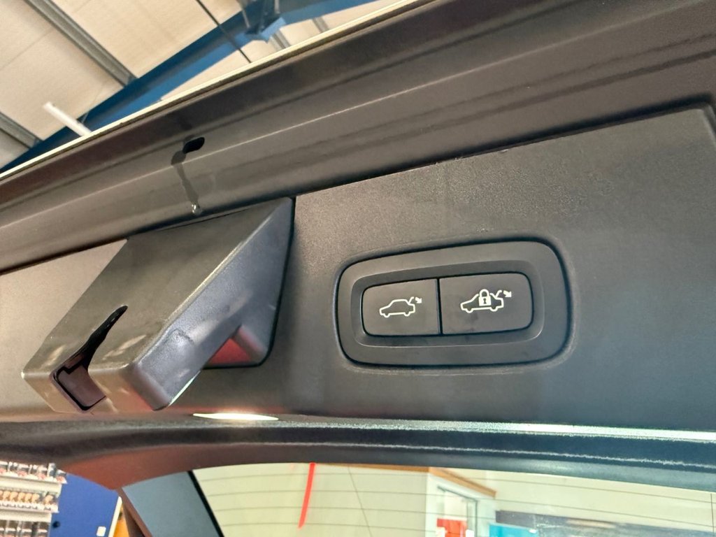 Used Volvo V90 2017 for sale - 77748078: Photo 14