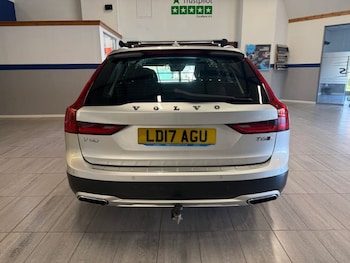 Used Volvo V90 Cross Country 2017 for sale - 77748078: Photo