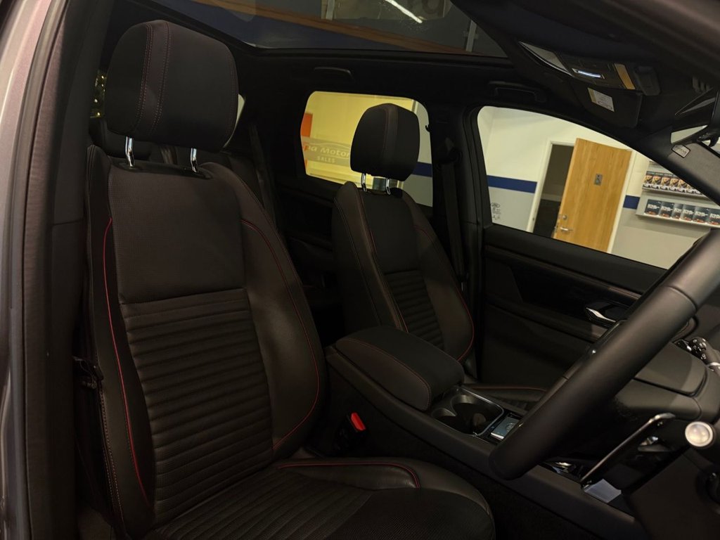 Used Land Rover Discovery Sport 2022 for sale - 76798251: Photo 11