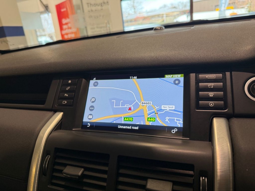 Used Land Rover Discovery Sport 2015 for sale - 76867904: Photo 17