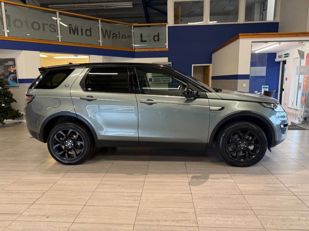 Used Land Rover Discovery Sport 2015 for sale - 76867904: Photo 2