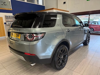 Used Land Rover Discovery Sport 2015 for sale - 76867904: Photo
