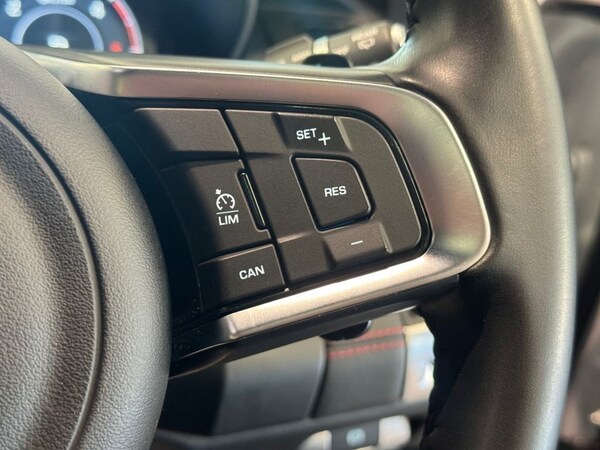 Used Jaguar E-Pace 2020 for sale - 76068492: Photo 18