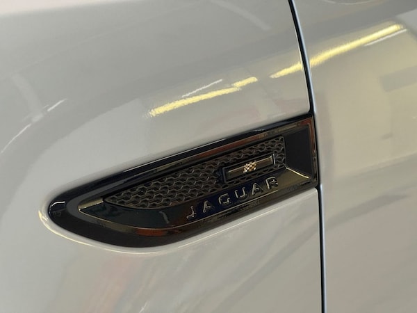 Used Jaguar E-Pace 2020 for sale - 76068492: Photo 27