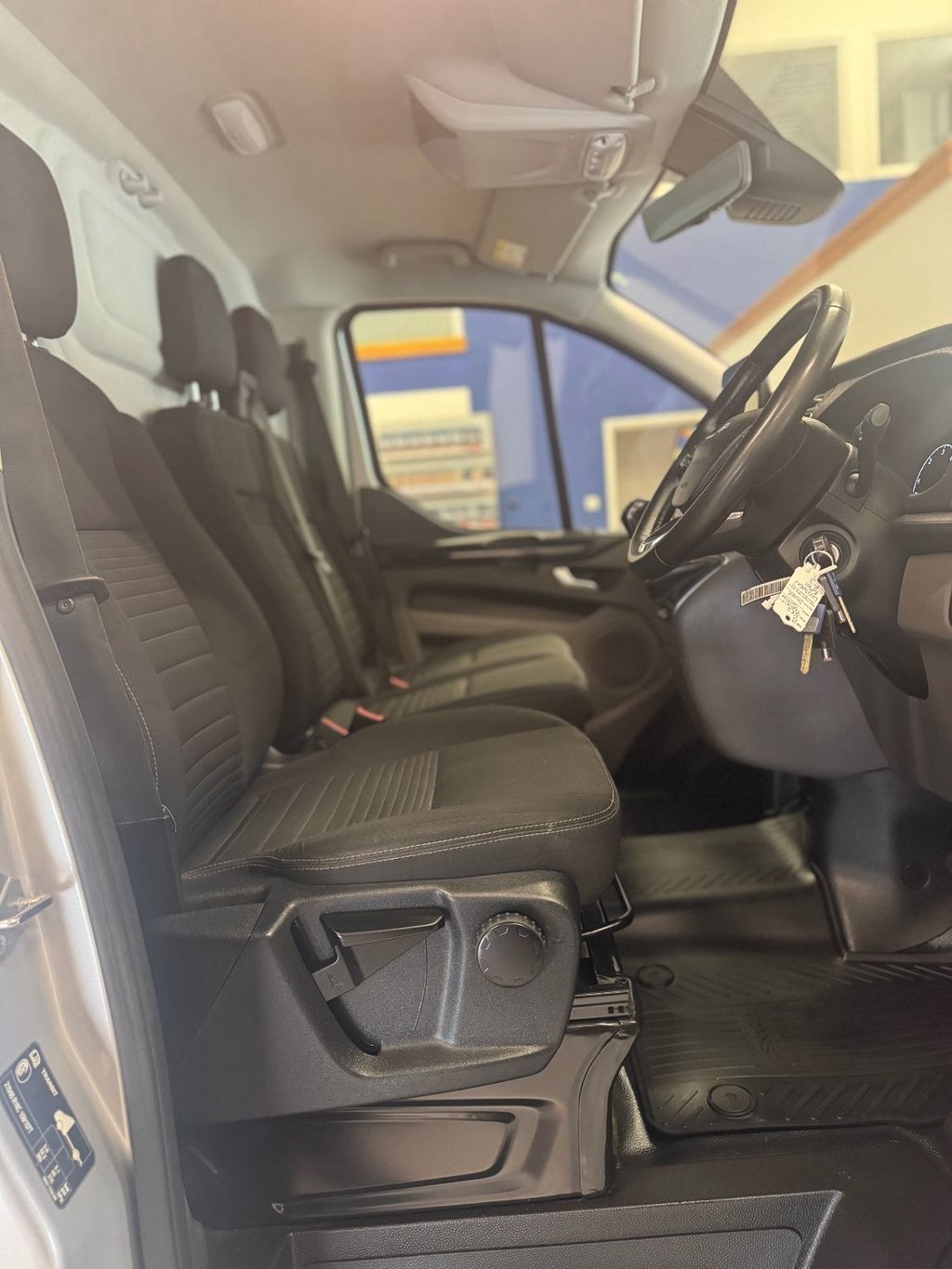 Used Ford Transit Custom 2023 for sale - 75961098: Photo 11