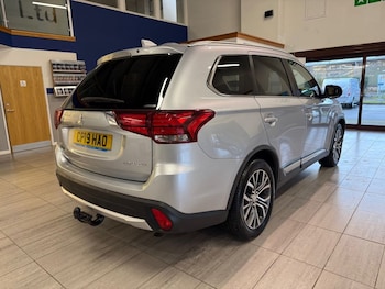 Used Mitsubishi Outlander 2019 for sale - 77139777: Photo