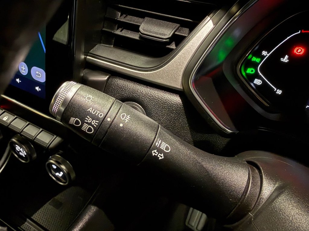 Used Renault Captur 2020 for sale - 76570483: Photo 17