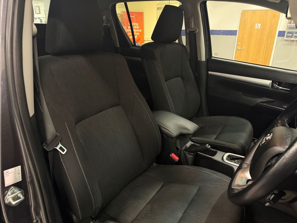 Used Toyota Hilux 2023 for sale - 76345306: Photo 10