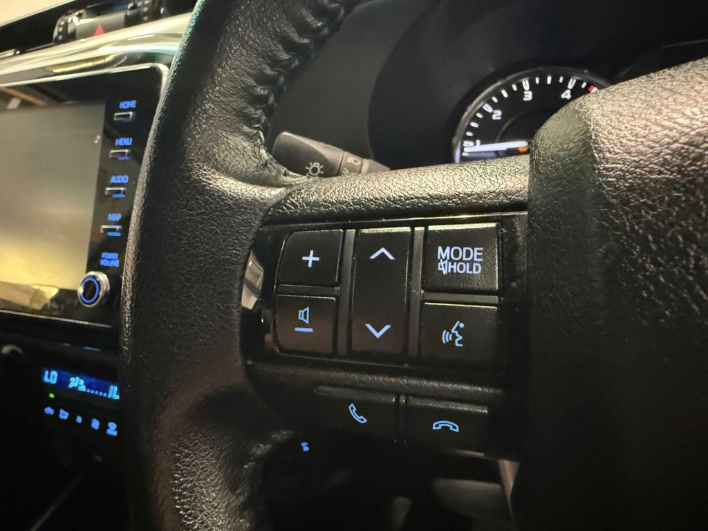 Used Toyota Hilux 2023 for sale - 76345306: Photo 16