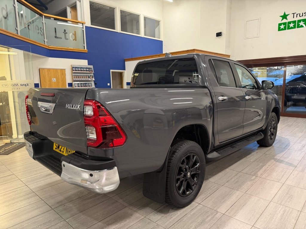 Used Toyota Hilux 2023 for sale - 76345306: Photo 3