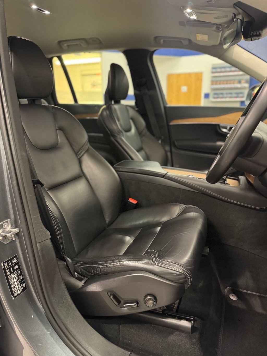 Used Volvo XC90 2017 for sale - 76642260: Photo 11