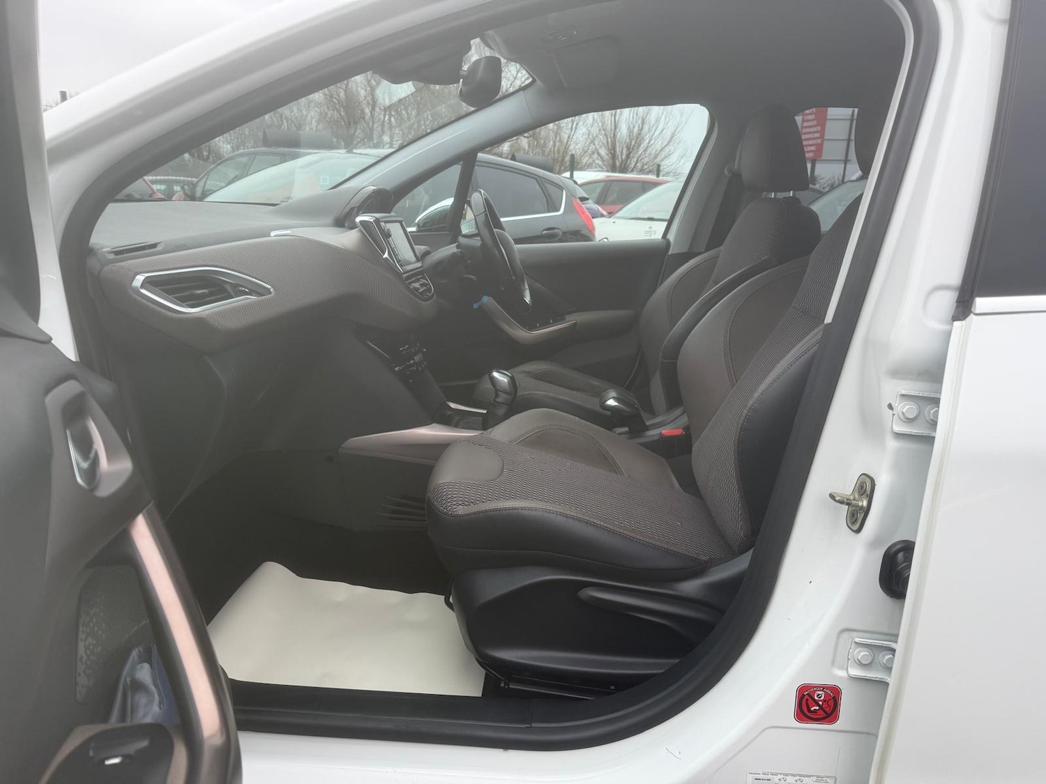 Used Peugeot 2008 2013 for sale - 77589964: Photo 16