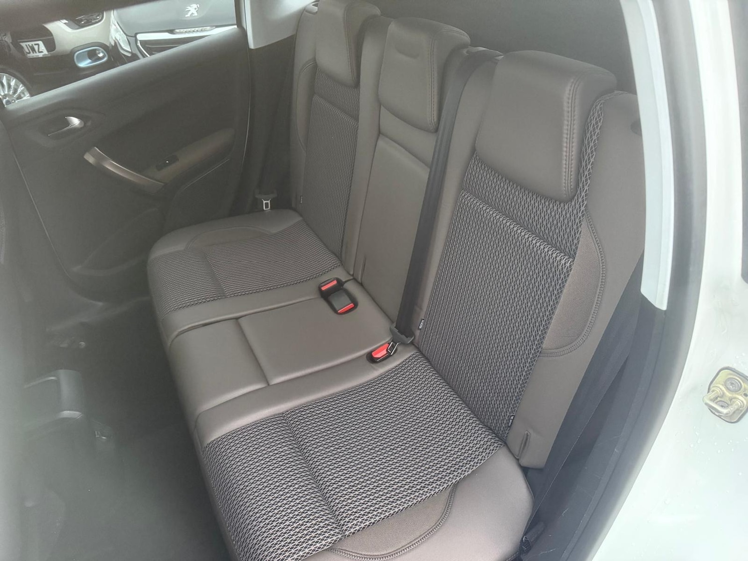 Used Peugeot 2008 2013 for sale - 77589964: Photo 18