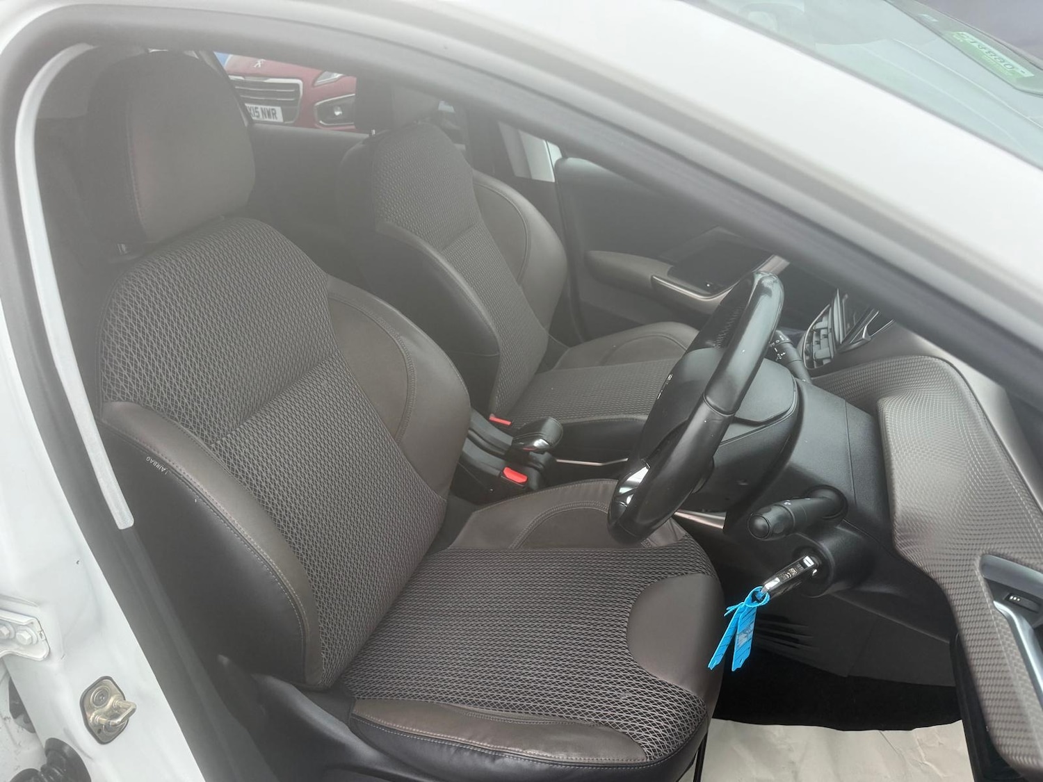 Used Peugeot 2008 2013 for sale - 77589964: Photo 22