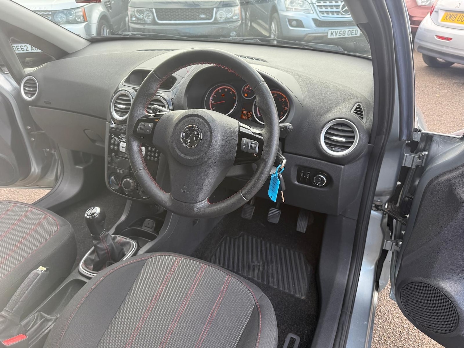 Used Vauxhall Corsa 2014 for sale - 76577322: Photo 4