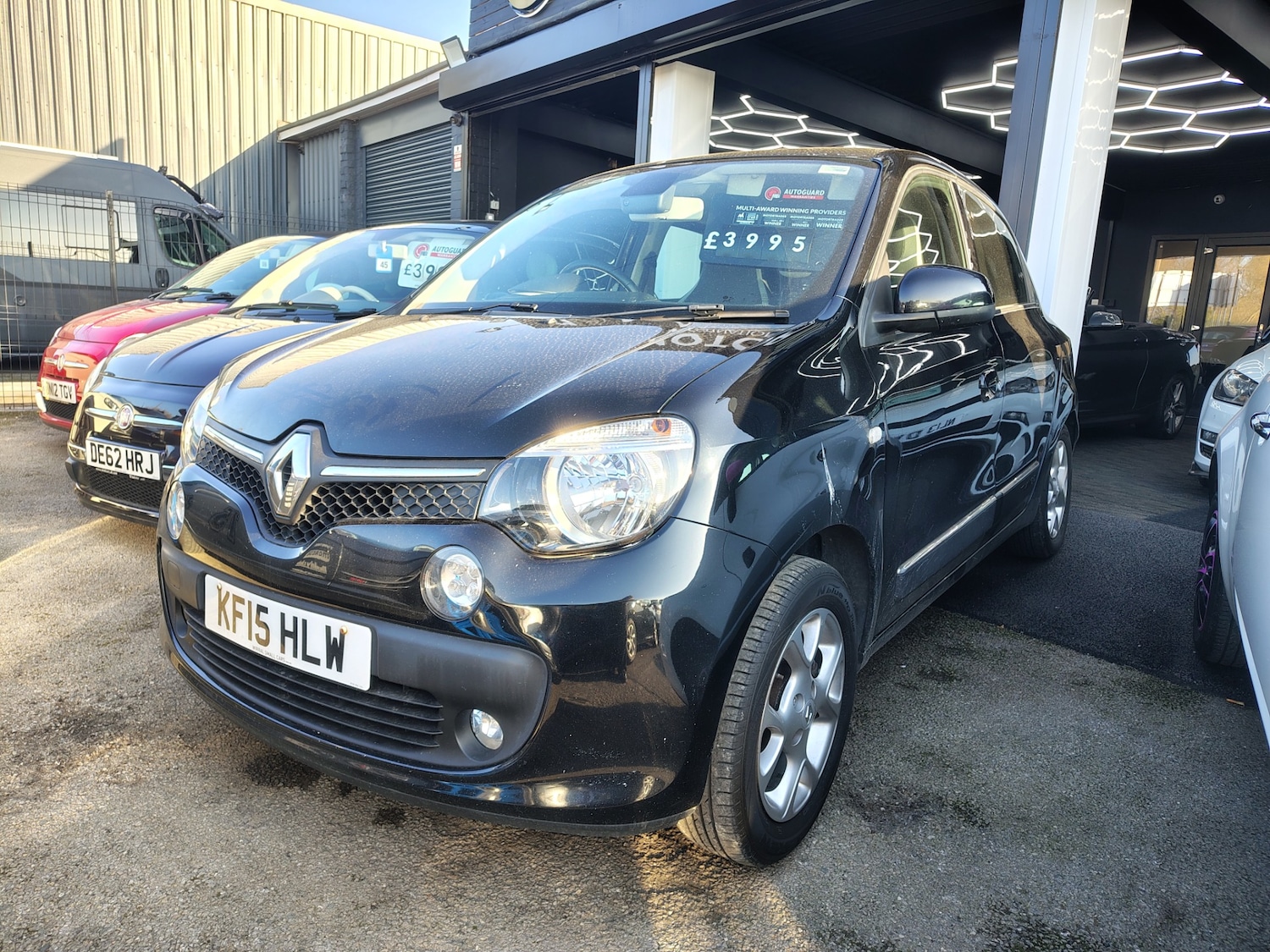 Used Renault Twingo 2015 for sale - 77743036: Photo 3