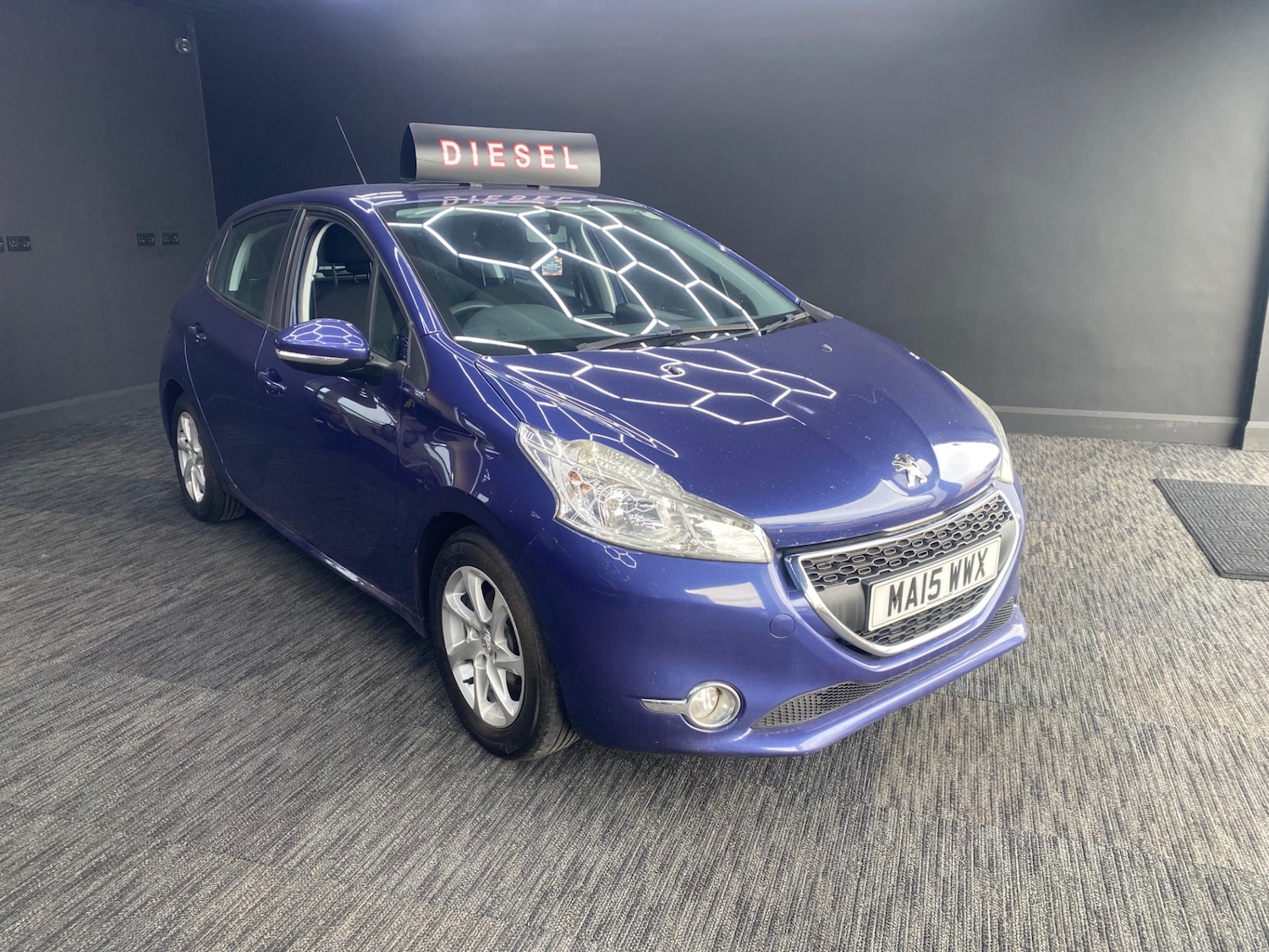 Used Peugeot 208 2015 for sale - 76402033: Photo 1