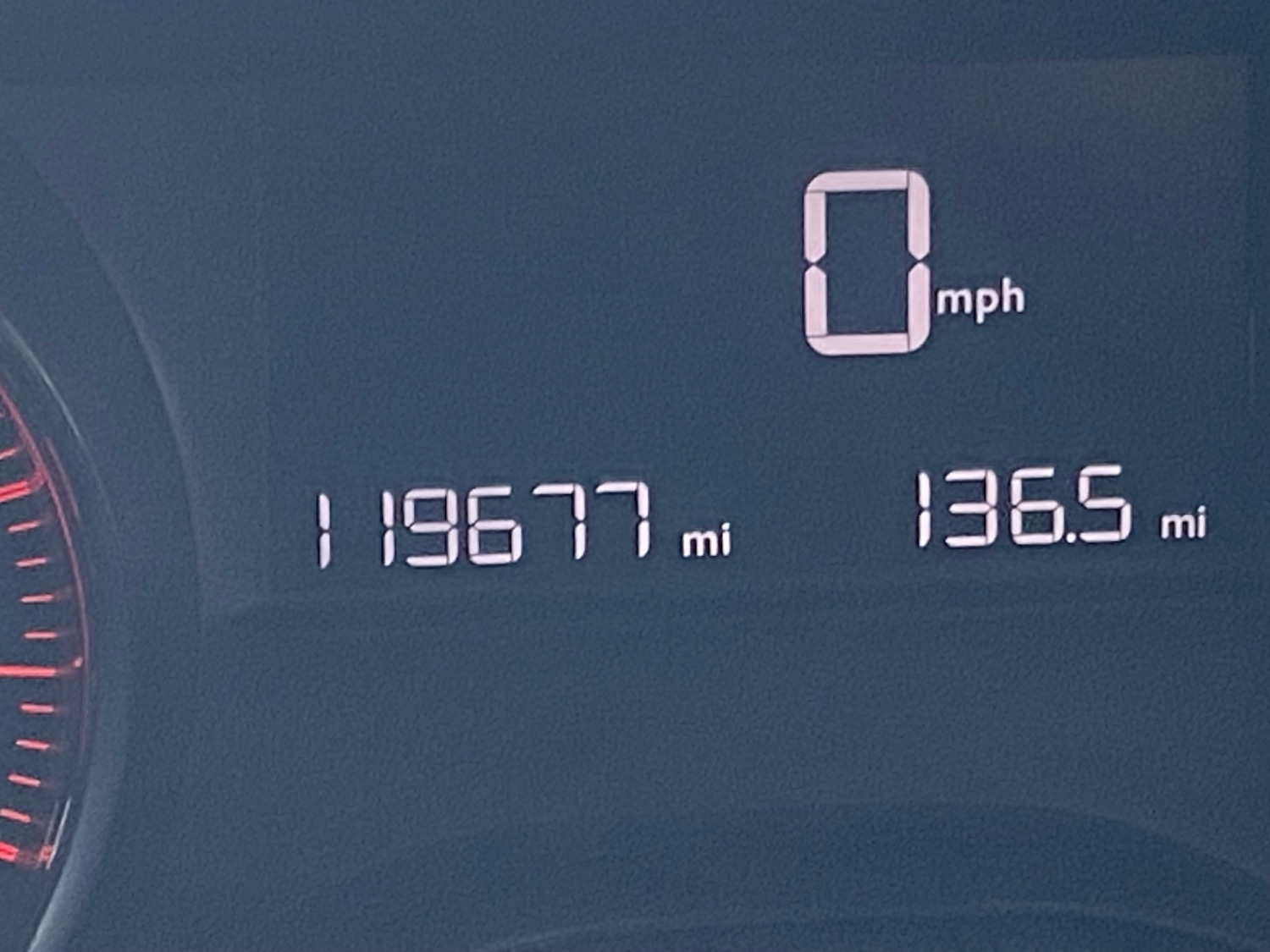 Used Peugeot 208 2015 for sale - 76402033: Photo 11