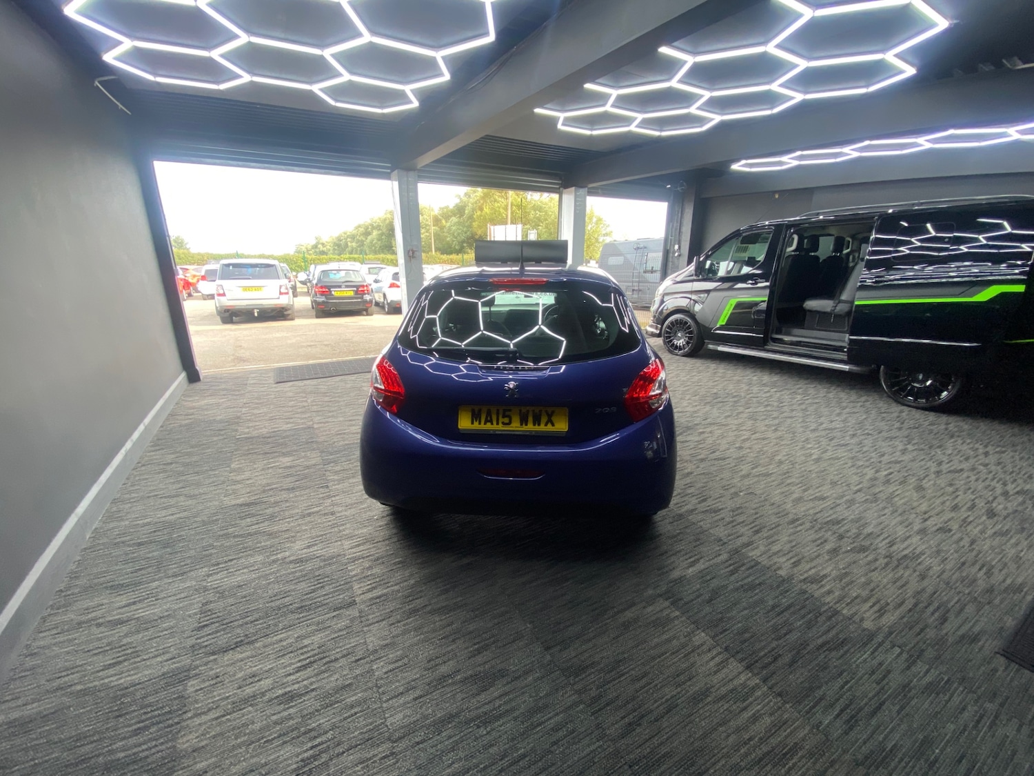 Used Peugeot 208 2015 for sale - 76402033: Photo 5