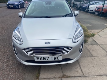 Used Ford Fiesta 2017 for sale - 79299348: Photo