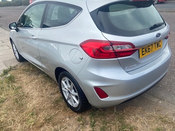 Used Ford Fiesta 2017 for sale - 79299348: Photo
