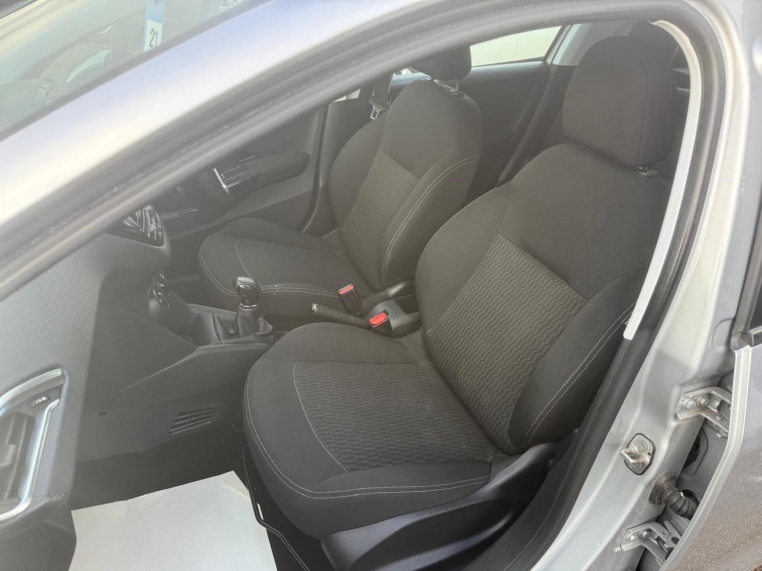 Used Peugeot 208 2018 for sale - 76402045: Photo 18