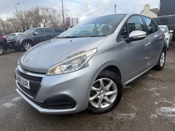 Used Peugeot 208 2018 for sale - 76402045: Photo