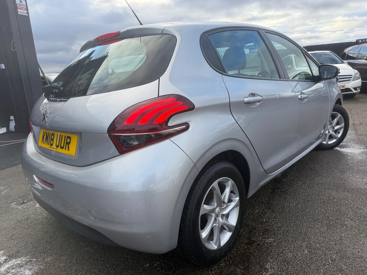 Used Peugeot 208 2018 for sale - 76402045: Photo 7