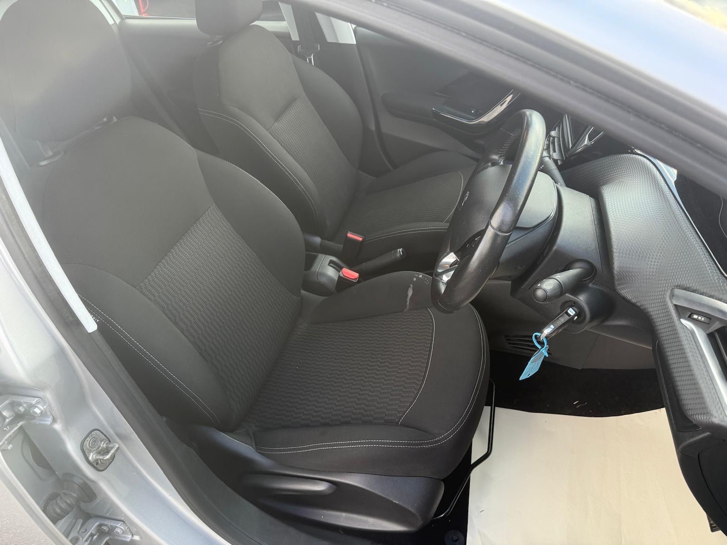 Used Peugeot 208 2018 for sale - 76402045: Photo 8