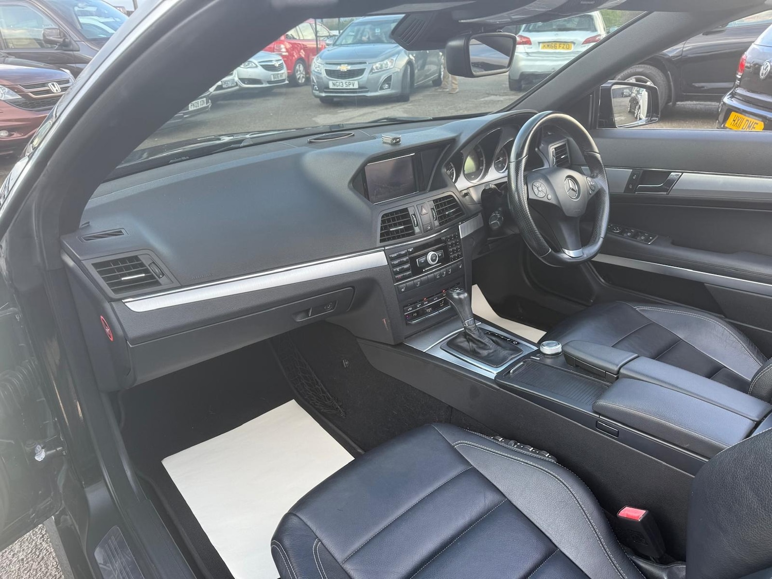 Used Mercedes-Benz E Class 2011 for sale - 77179550: Photo 19