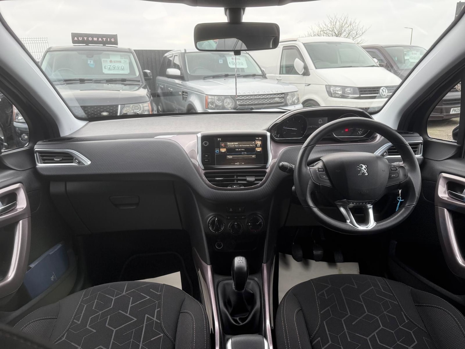 Used Peugeot 2008 2015 for sale - 77090192: Photo 15