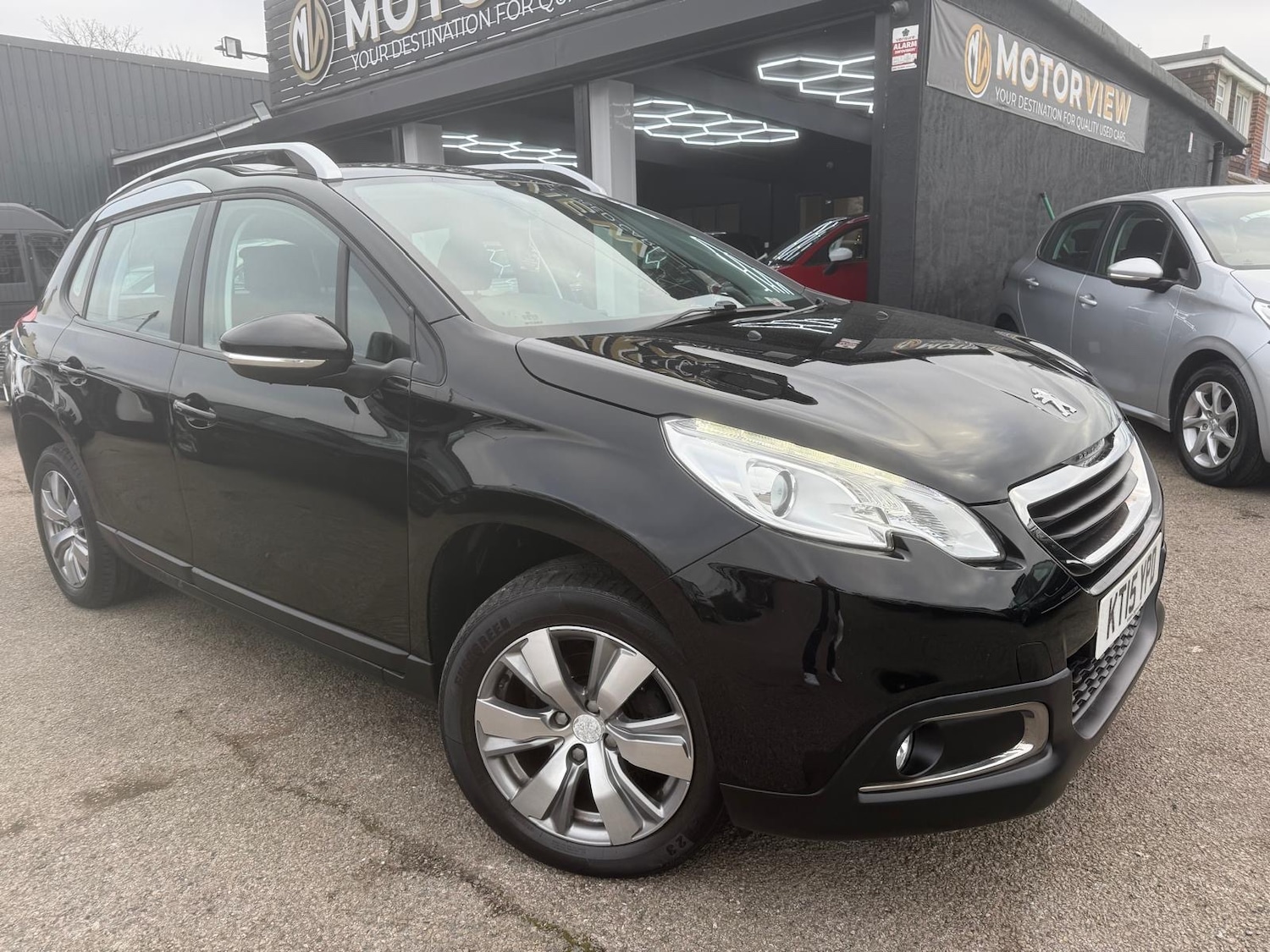 Used Peugeot 2008 2015 for sale - 77090192: Photo 2