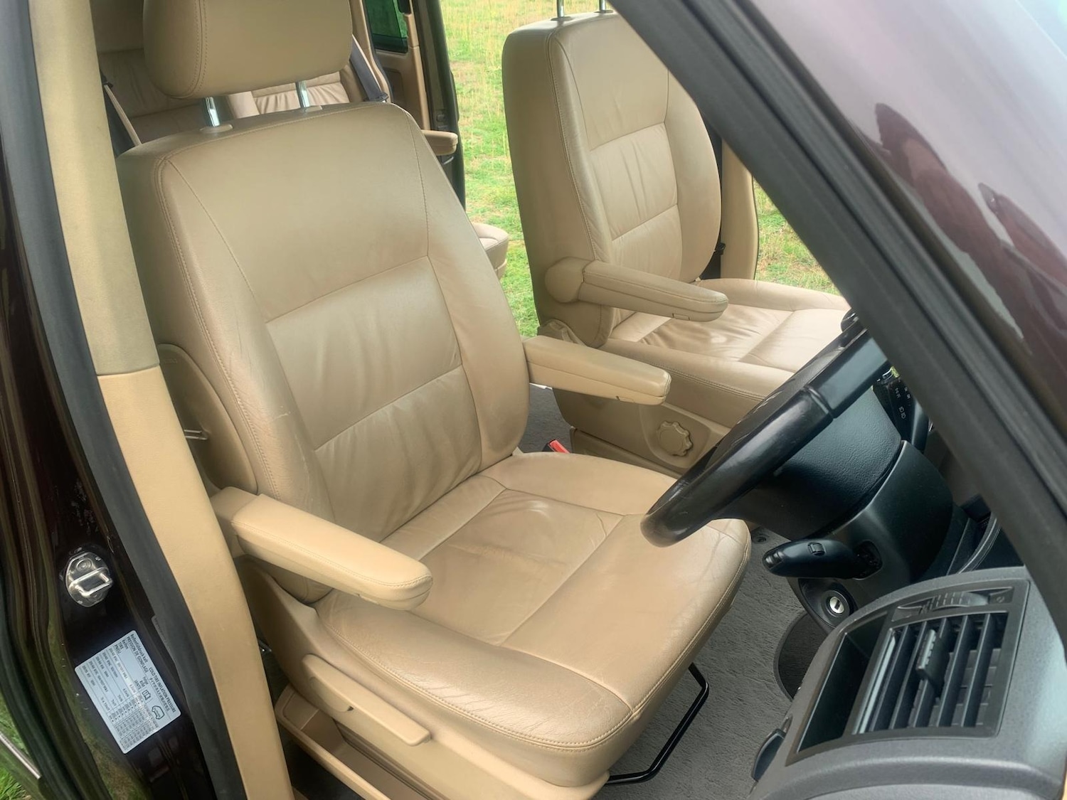 Used Volkswagen Caravelle 2009 for sale - 76526138: Photo 41