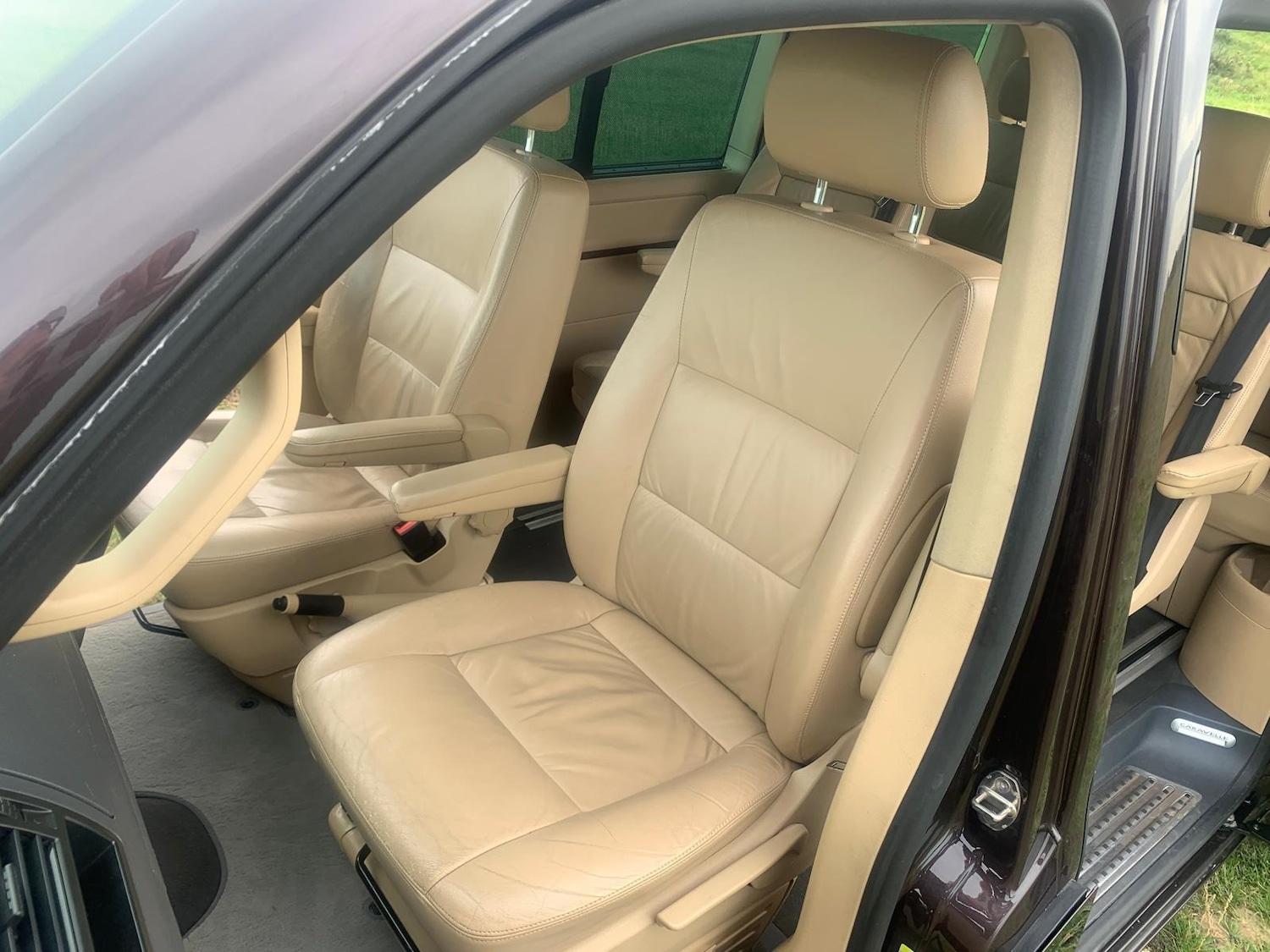 Used Volkswagen Caravelle 2009 for sale - 76526138: Photo 49