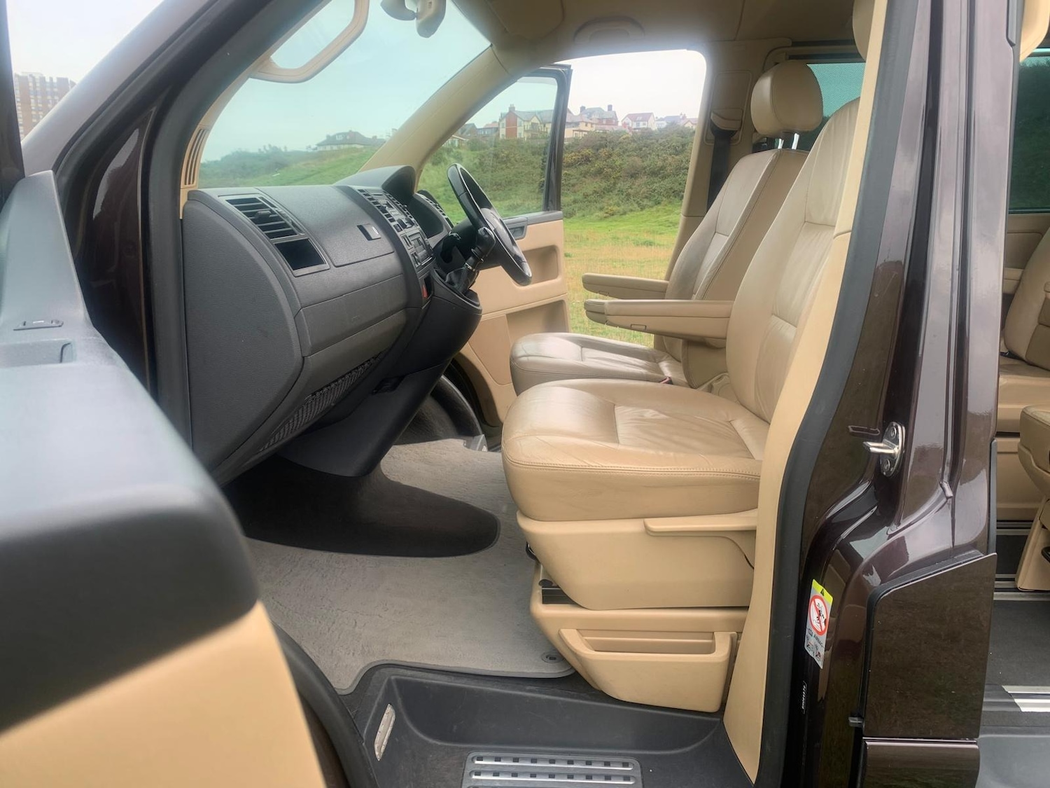 Used Volkswagen Caravelle 2009 for sale - 76526138: Photo 60